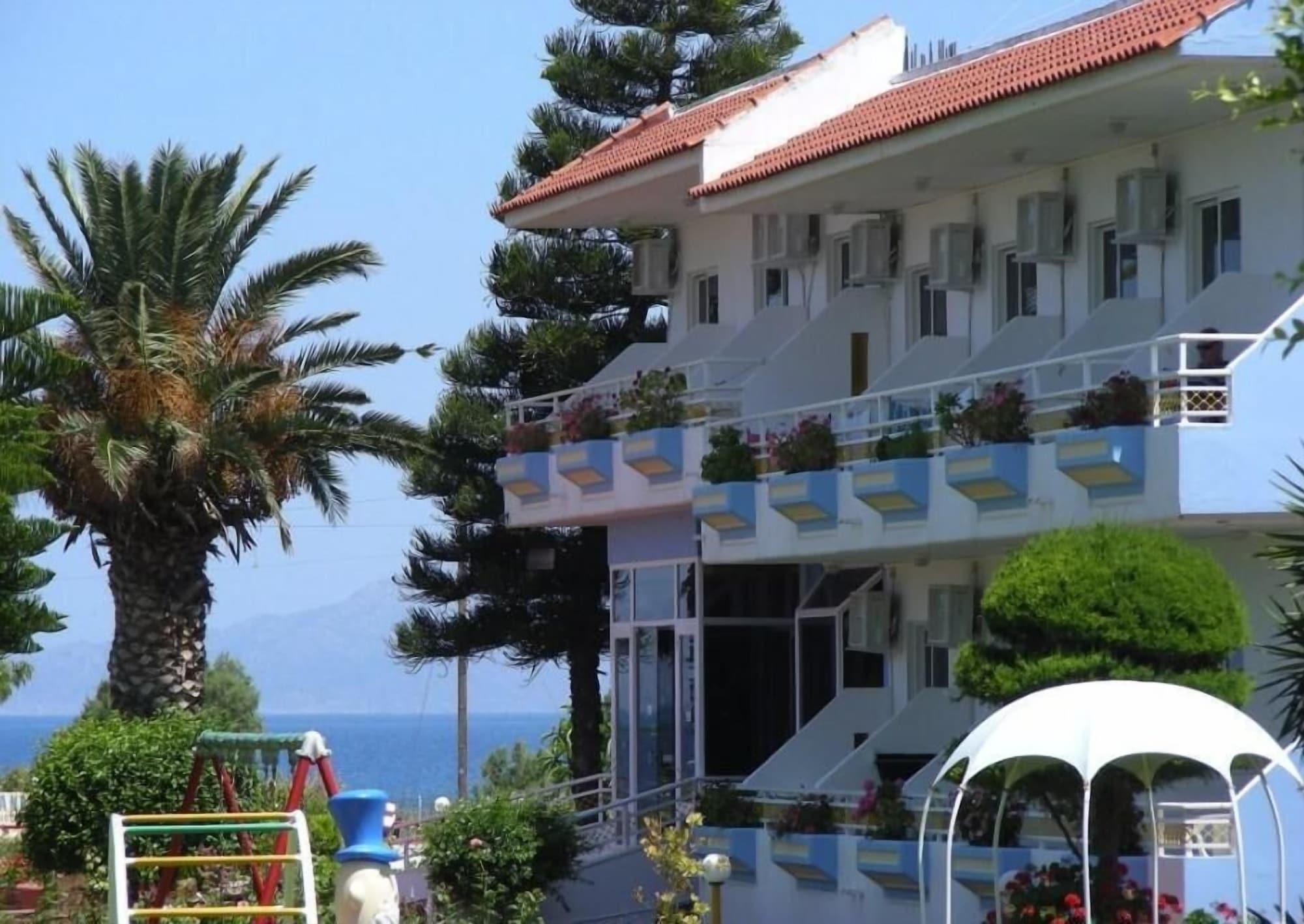 Hotel Asteria Ágios Kírykos Екстериор снимка