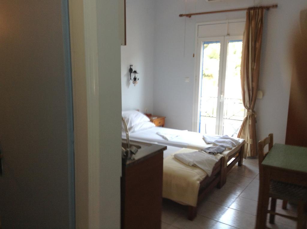 Hotel Asteria Ágios Kírykos Екстериор снимка