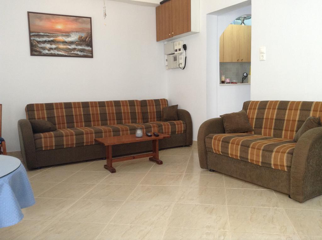 Hotel Asteria Ágios Kírykos Екстериор снимка
