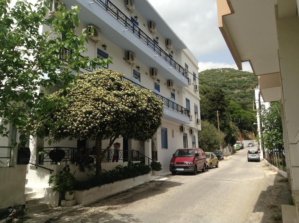 Hotel Asteria Ágios Kírykos Екстериор снимка