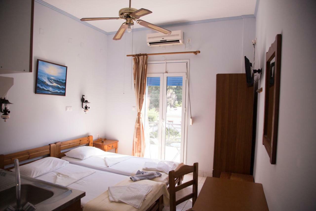 Hotel Asteria Ágios Kírykos Екстериор снимка