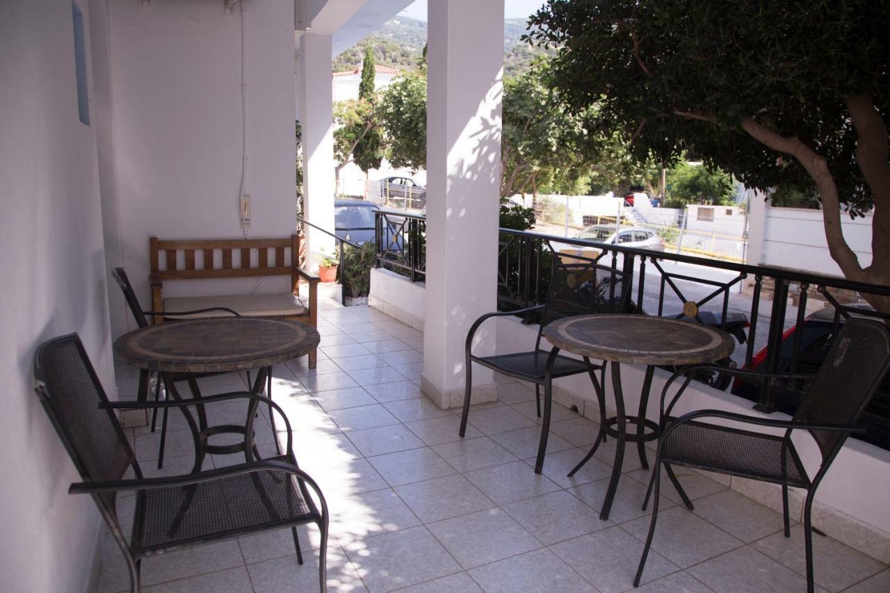 Hotel Asteria Ágios Kírykos Екстериор снимка